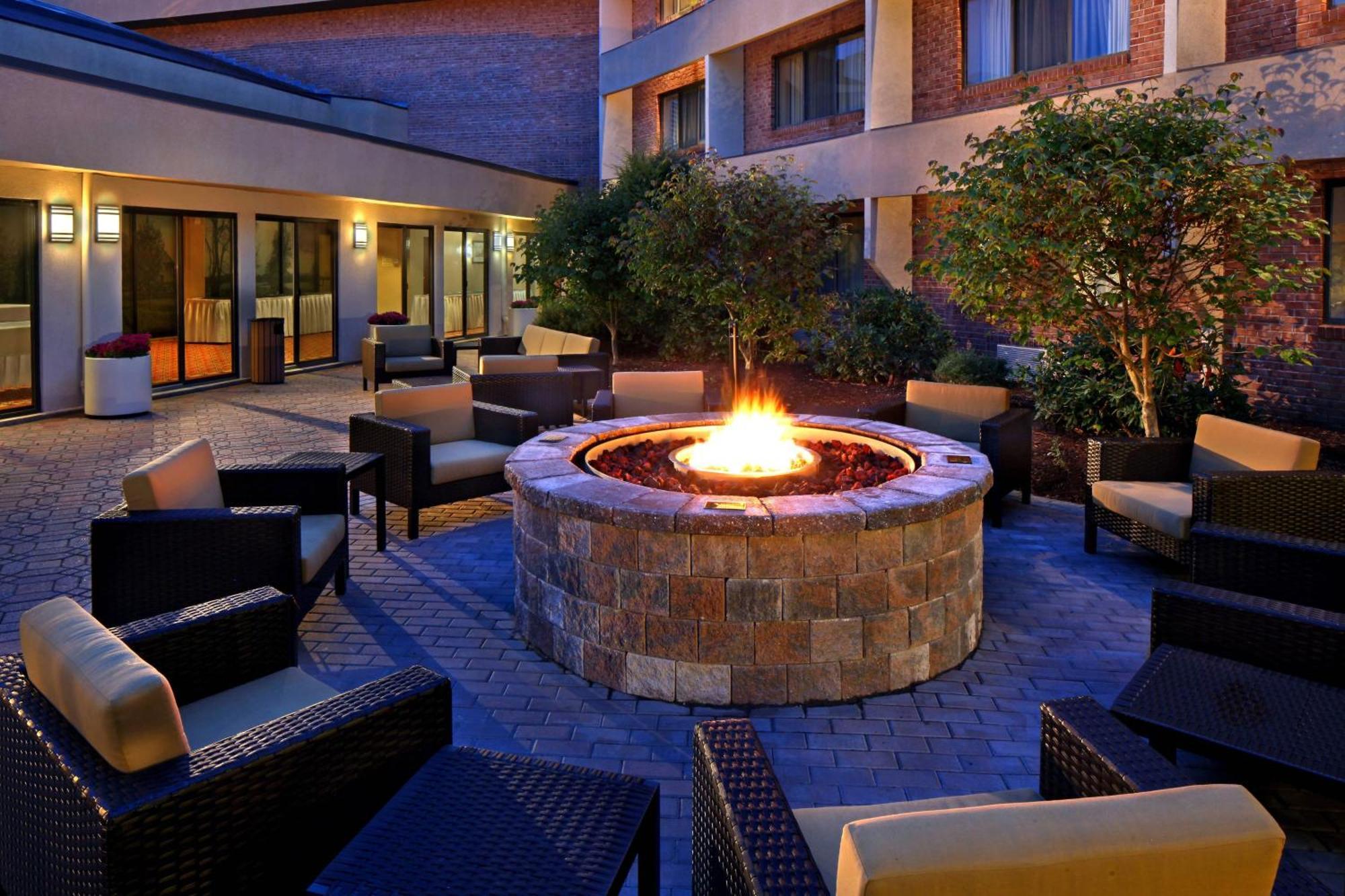Hotel Courtyard Hartford Cromwell Esterno foto