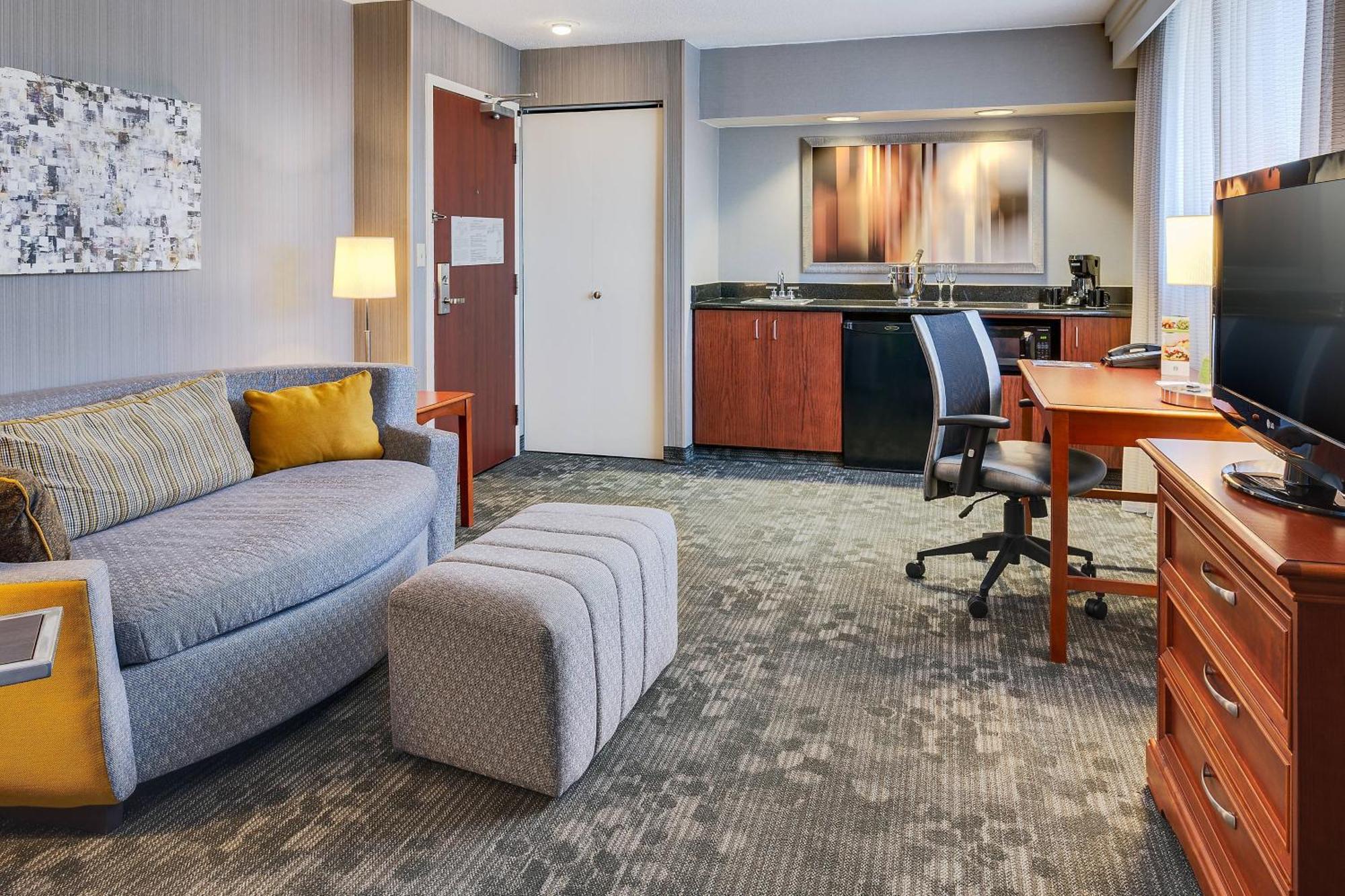 Hotel Courtyard Hartford Cromwell Esterno foto